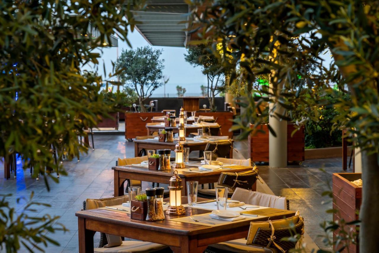 Novotel Istanbul Zeytinburnu Exterior foto